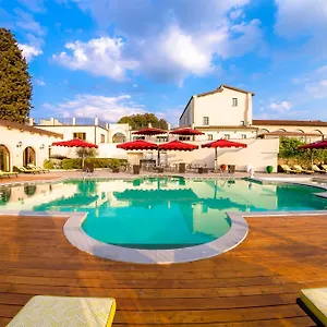 https://villa-tolomei-hotel-and-resort.it-tuscanyhotel.com
