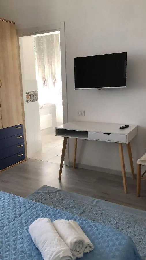 Cagliari Central Rooms With Port View 0*,